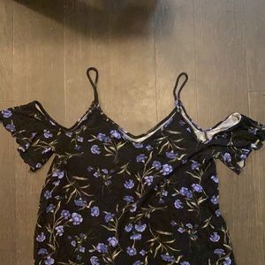 AE cold shoulder tank